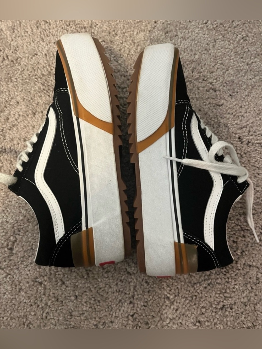 Vans Black White Gum Old Skool Sneakers. Size 8. - Picture 5 of 7